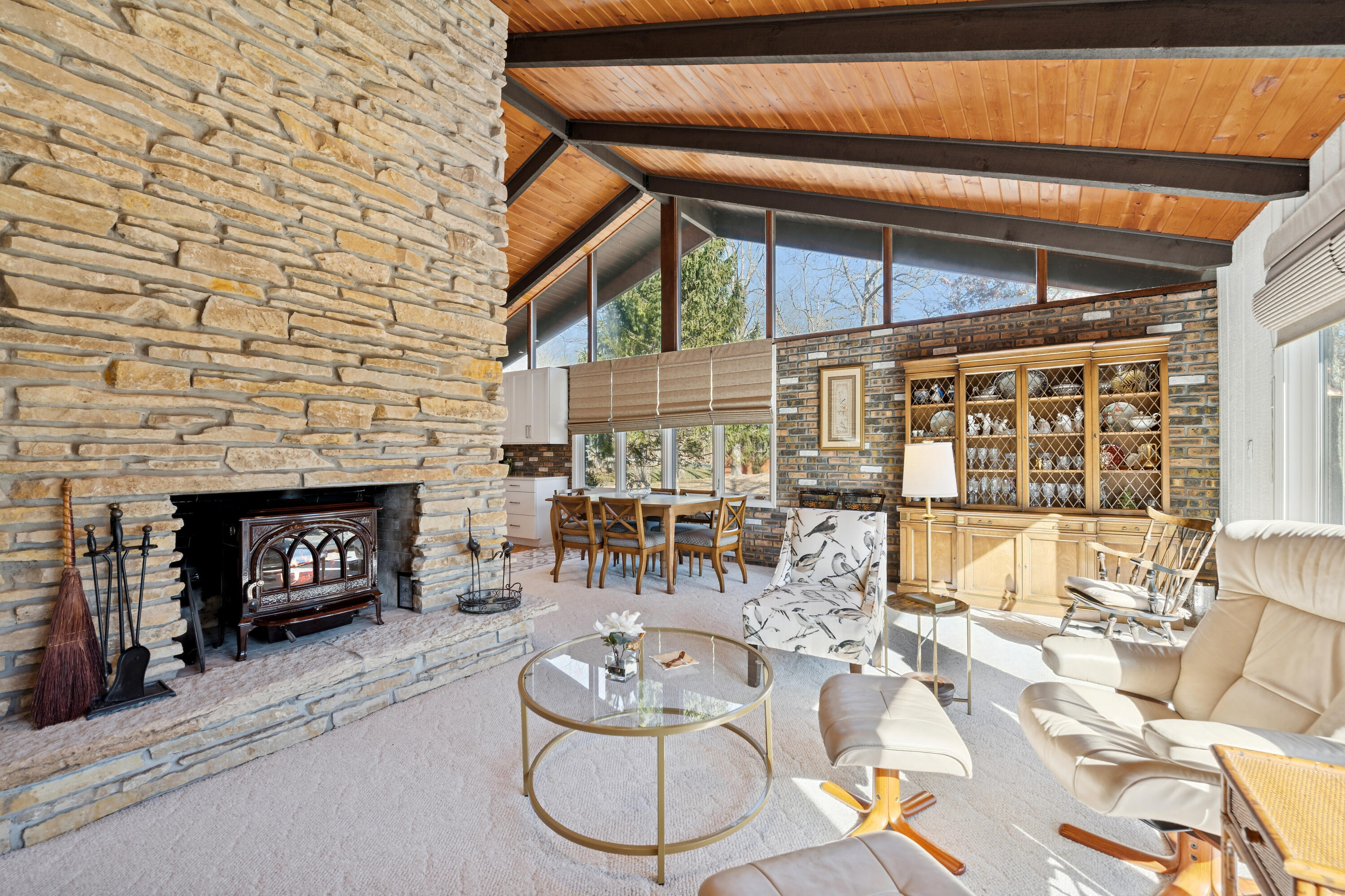 N2337 West Main Road Linn, WI 53147 - Photo 9 of 26 Family room w/floor to ceiling stone fireplace