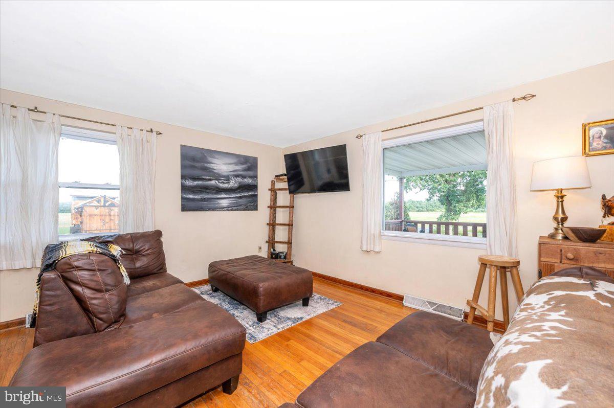6704 Putman Road Thurmont, MD 21788 - Photo 21 of 70 Gallery Image 21