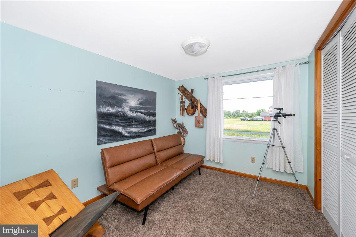 Primary Bedroom
Sitting Area