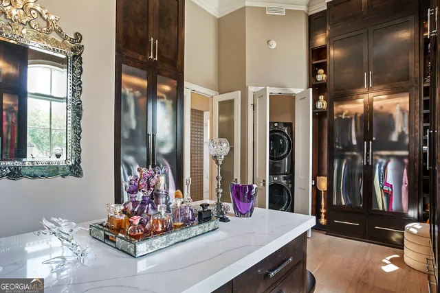 a view of a livingroom with furniture