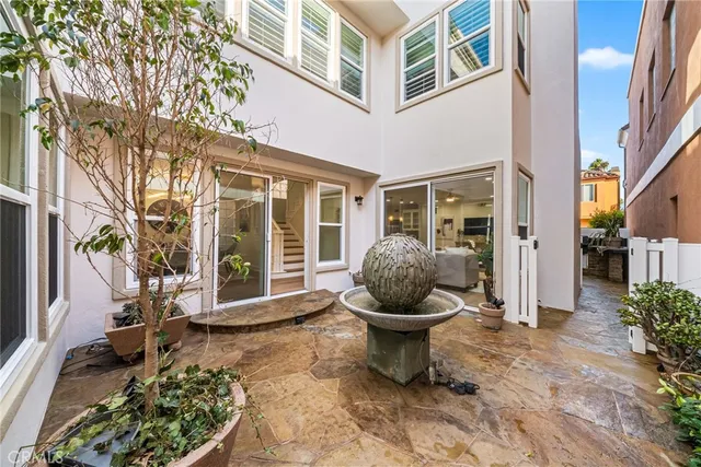 $2,799,000 | 304 Goldenwest Street, Huntington Beach, CA 92648