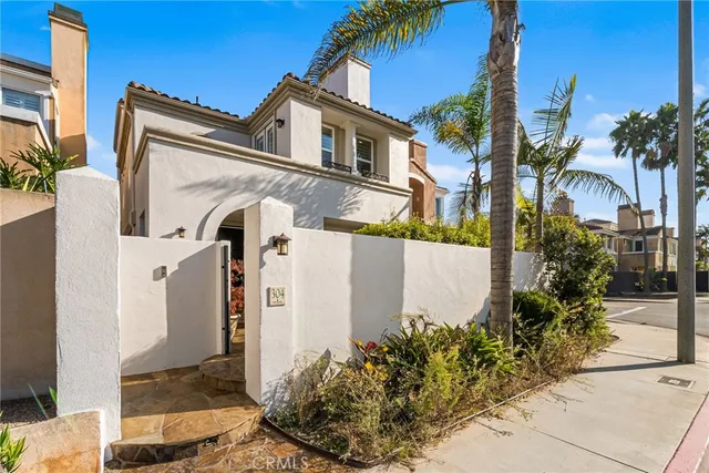 $2,799,000 | 304 Goldenwest Street, Huntington Beach, CA 92648