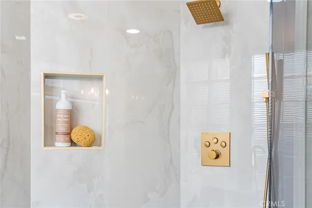 $2,799,000 | 304 Goldenwest Street, Huntington Beach, CA 92648