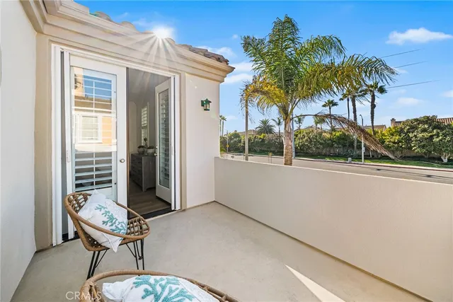 $2,799,000 | 304 Goldenwest Street, Huntington Beach, CA 92648