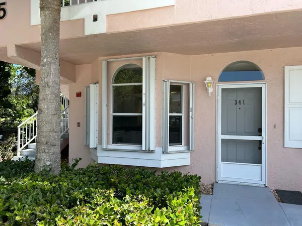 $2,400 | 18081 Southeast Country Club Drive, Unit 341, Jupiter, FL 33469