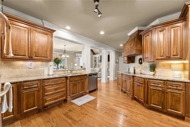 $975,000 | 6078 Green Tree Lane, Gainesville, GA 30506