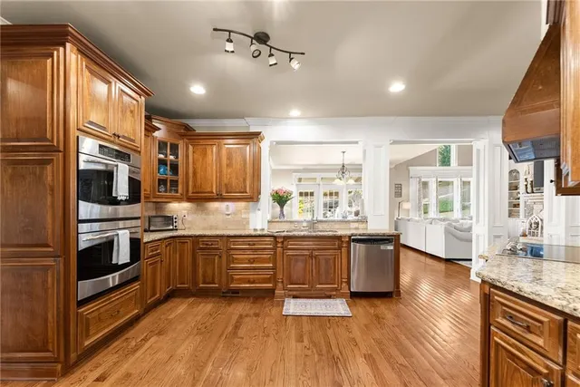 $975,000 | 6078 Green Tree Lane, Gainesville, GA 30506