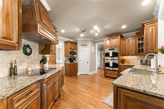 $975,000 | 6078 Green Tree Lane, Gainesville, GA 30506