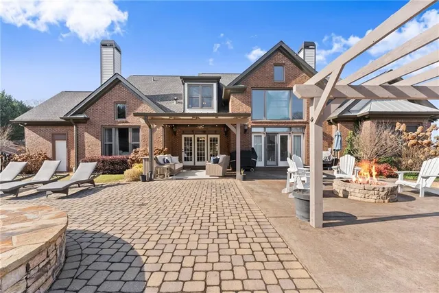 $975,000 | 6078 Green Tree Lane, Gainesville, GA 30506