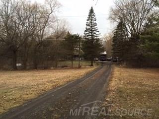 102 South Hacker Road Brighton, MI 48114 - Photo 2 of 20