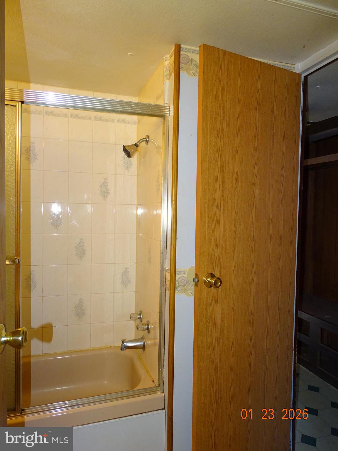 1091 Valley View Road York, PA 17406 - Photo 20 of 28 a bathroom with a shower and a tub