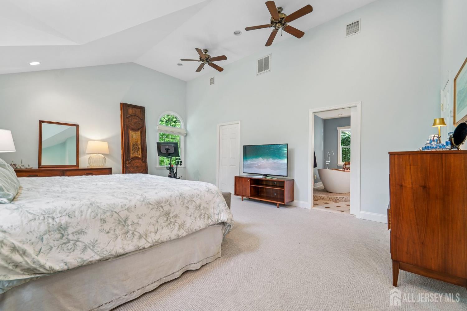 11 Delwood Road Chester, NJ 07930 - Photo 25 of 55