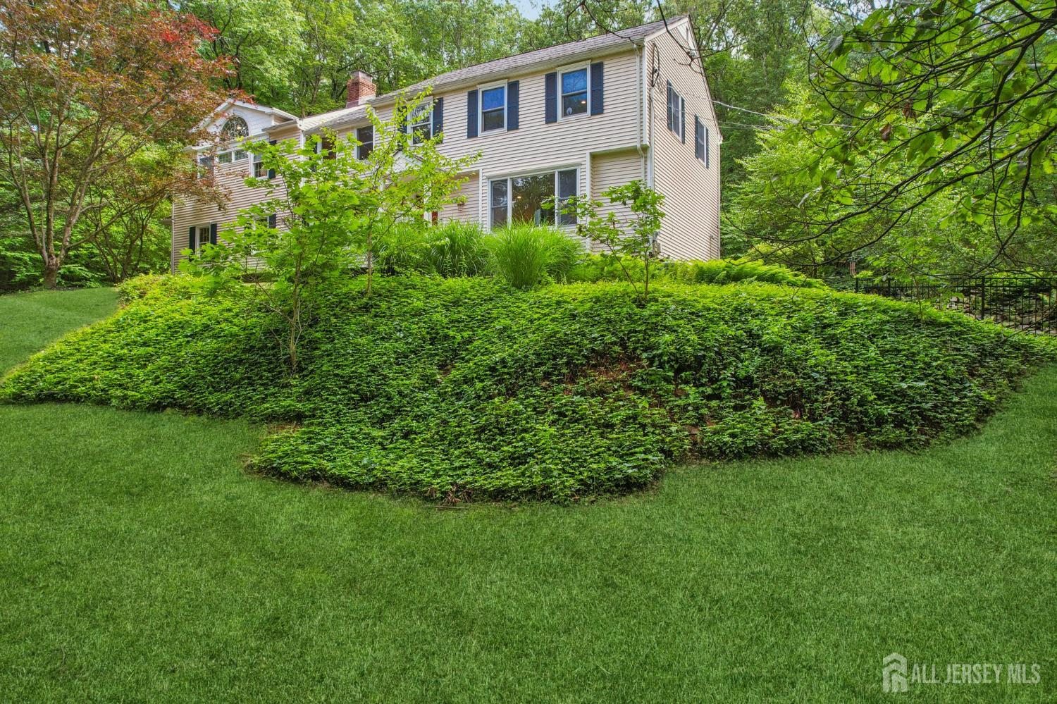 11 Delwood Road Chester, NJ 07930 - Photo 3 of 55