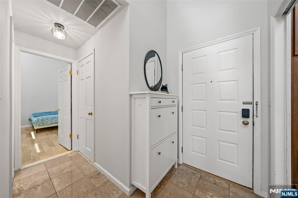 300 Gorge Road, Unit 62 Cliffside Park, NJ 07010 - Photo 23 of 31