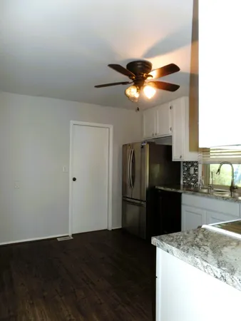 $2,750 | 5910 Bradley Court North, Hanover Park, IL 60133