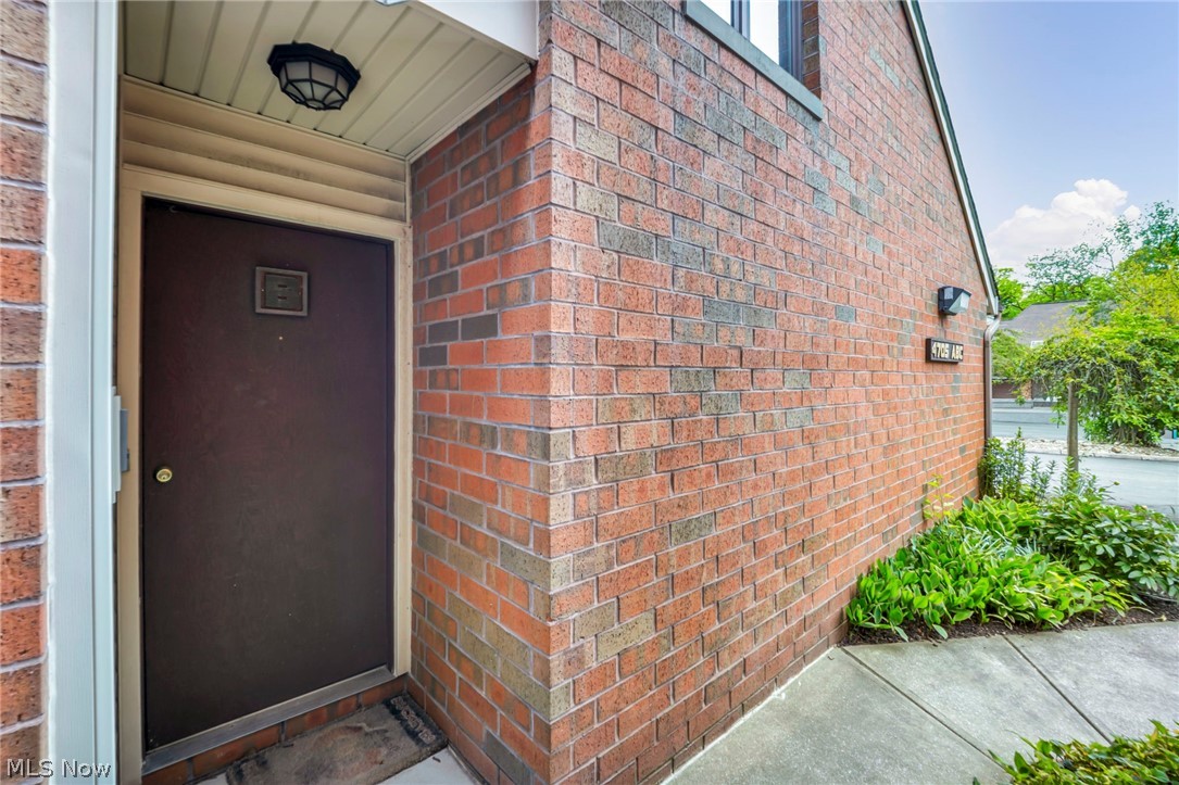 4705 Mayfield Road, Unit B Cleveland, OH 44121 - Photo 3 of 23