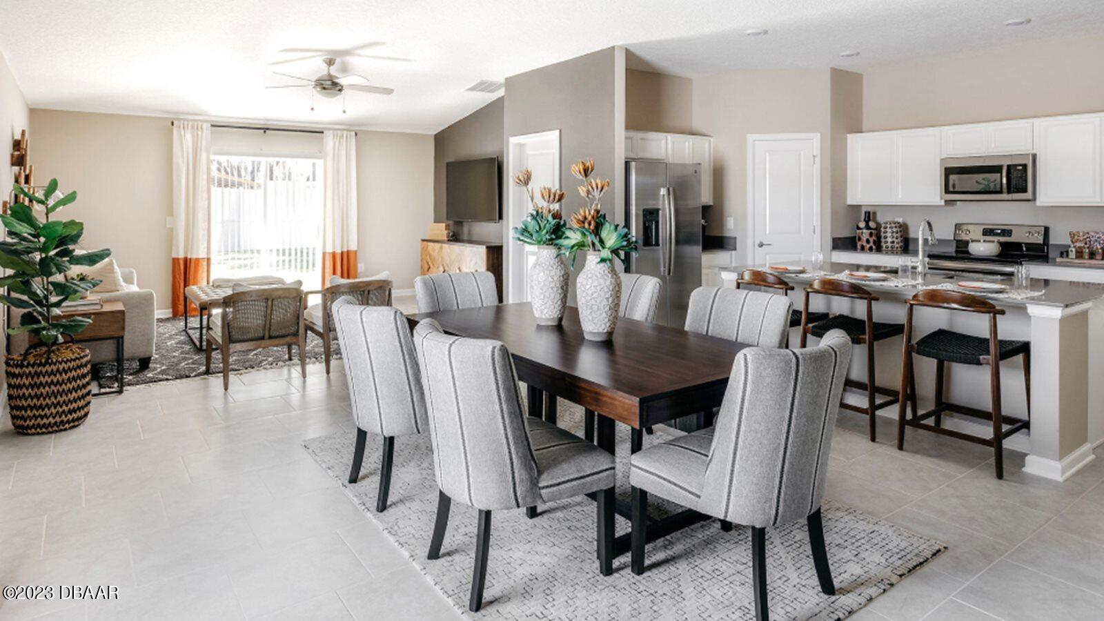 419 Three Oaks Drive Edgewater, FL 32141 - Photo 3 of 11 Dining area