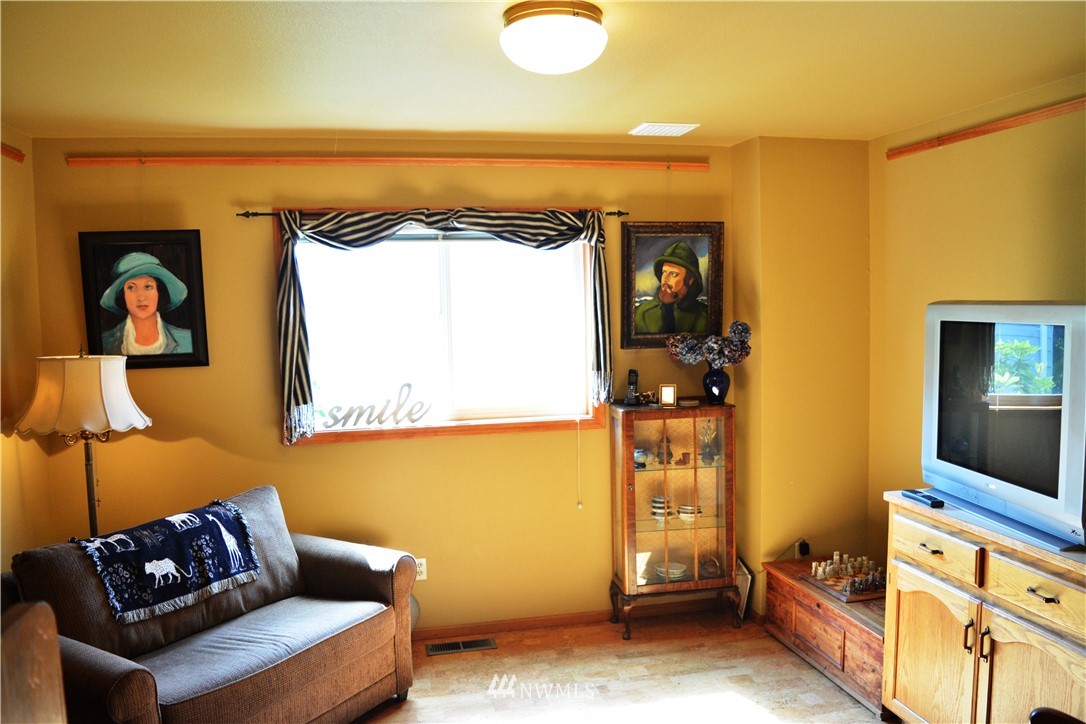6836 Raspberry Dr., Unit B Everson, WA 98247 - Photo 4 of 25