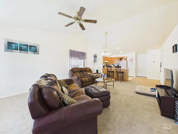 $299,000 | 804 East Main Street, Unit 10 10, Emmett, ID 83617