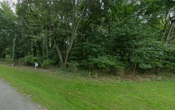 $275,000 | 166 St Peters Drive, Unit 2, Douglas, MI 49406