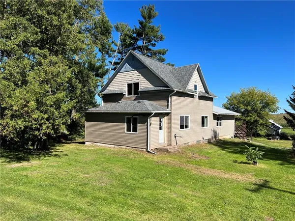 $299,900 | 1109 14 1/2 Street, Barron, WI 54812