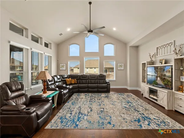 $700,000 | 3235 Jasons Way, Marion, TX 78124