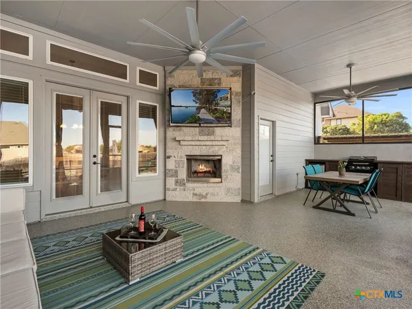 $700,000 | 3235 Jasons Way, Marion, TX 78124