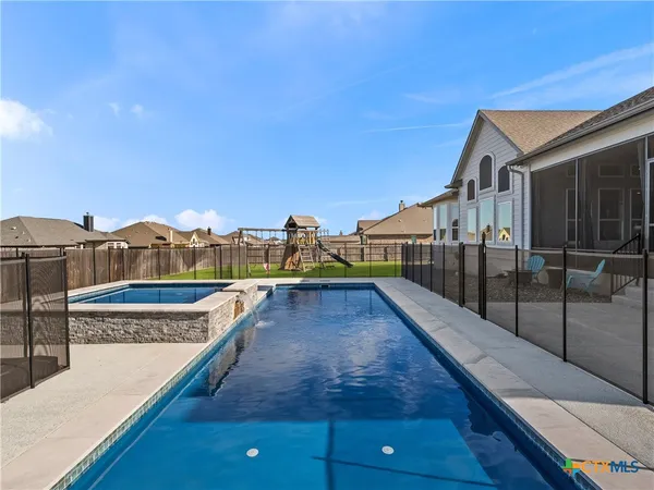 $700,000 | 3235 Jasons Way, Marion, TX 78124