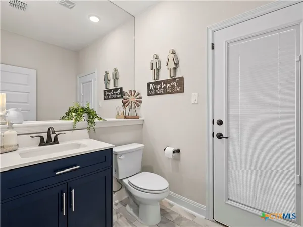 $700,000 | 3235 Jasons Way, Marion, TX 78124