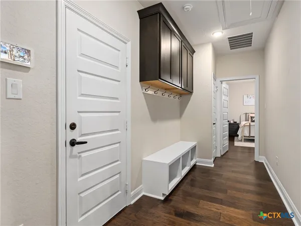 $700,000 | 3235 Jasons Way, Marion, TX 78124