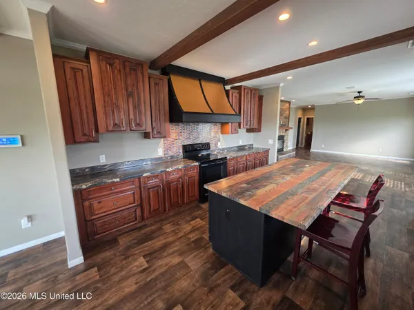 $265,000 | 3185 Mound Road Northeast, Wesson, MS 39191