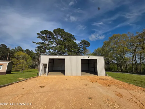 $265,000 | 3185 Mound Road Northeast, Wesson, MS 39191