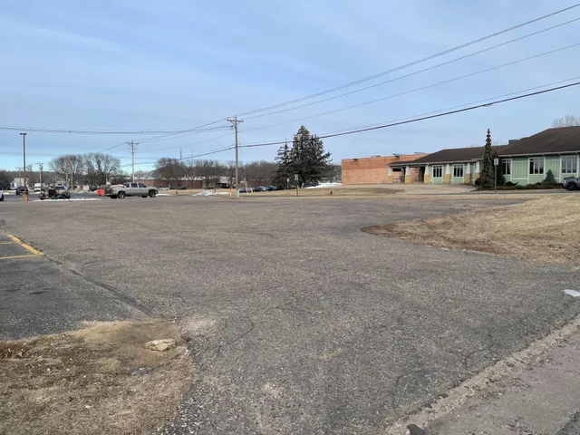 $175,000 | Xxx North Xxx N Troy River Falls, River Falls, WI 54022