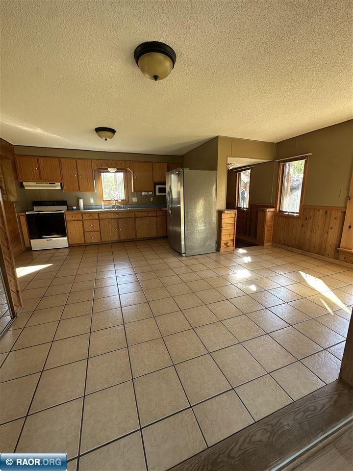 3559 Rainey Road Hibbing, MN 55746 - Photo 7 of 38