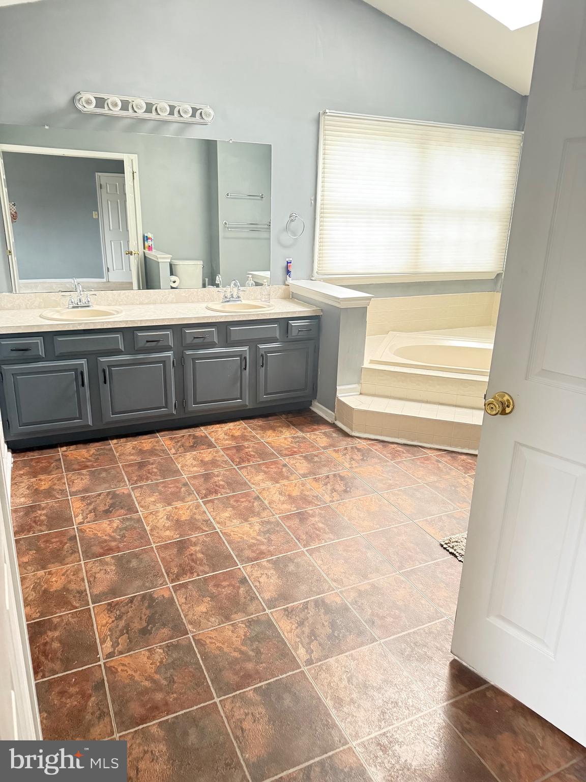 28 Manchester Road Mount Holly, NJ 08060 - Photo 21 of 37