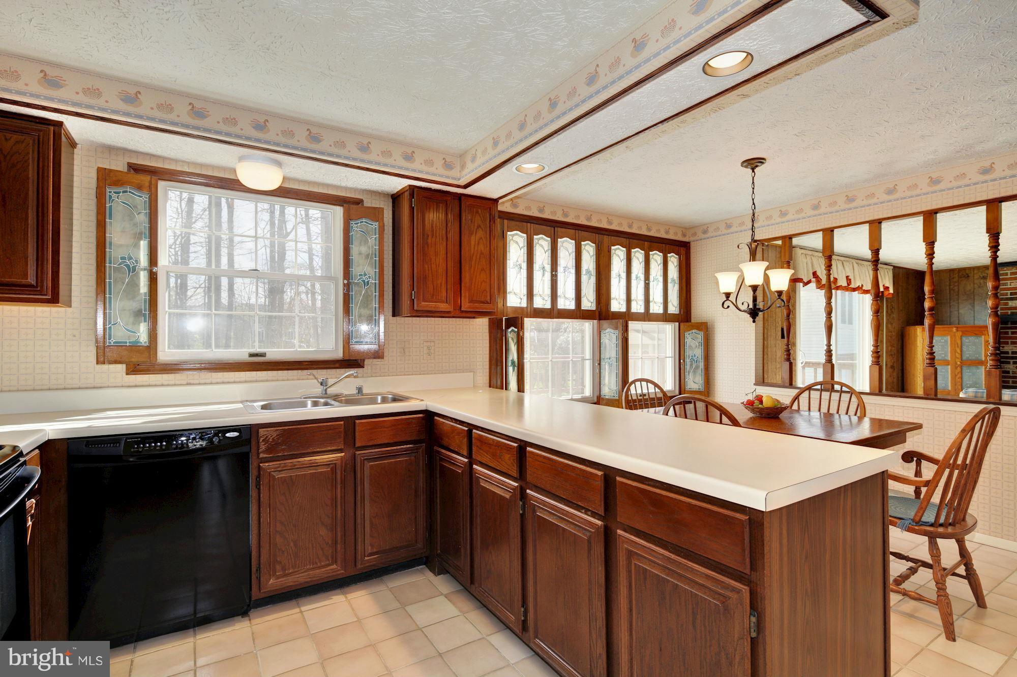 16609 Bethayres Road Rockville, MD 20855 - Photo 5 of 27 Kitchen