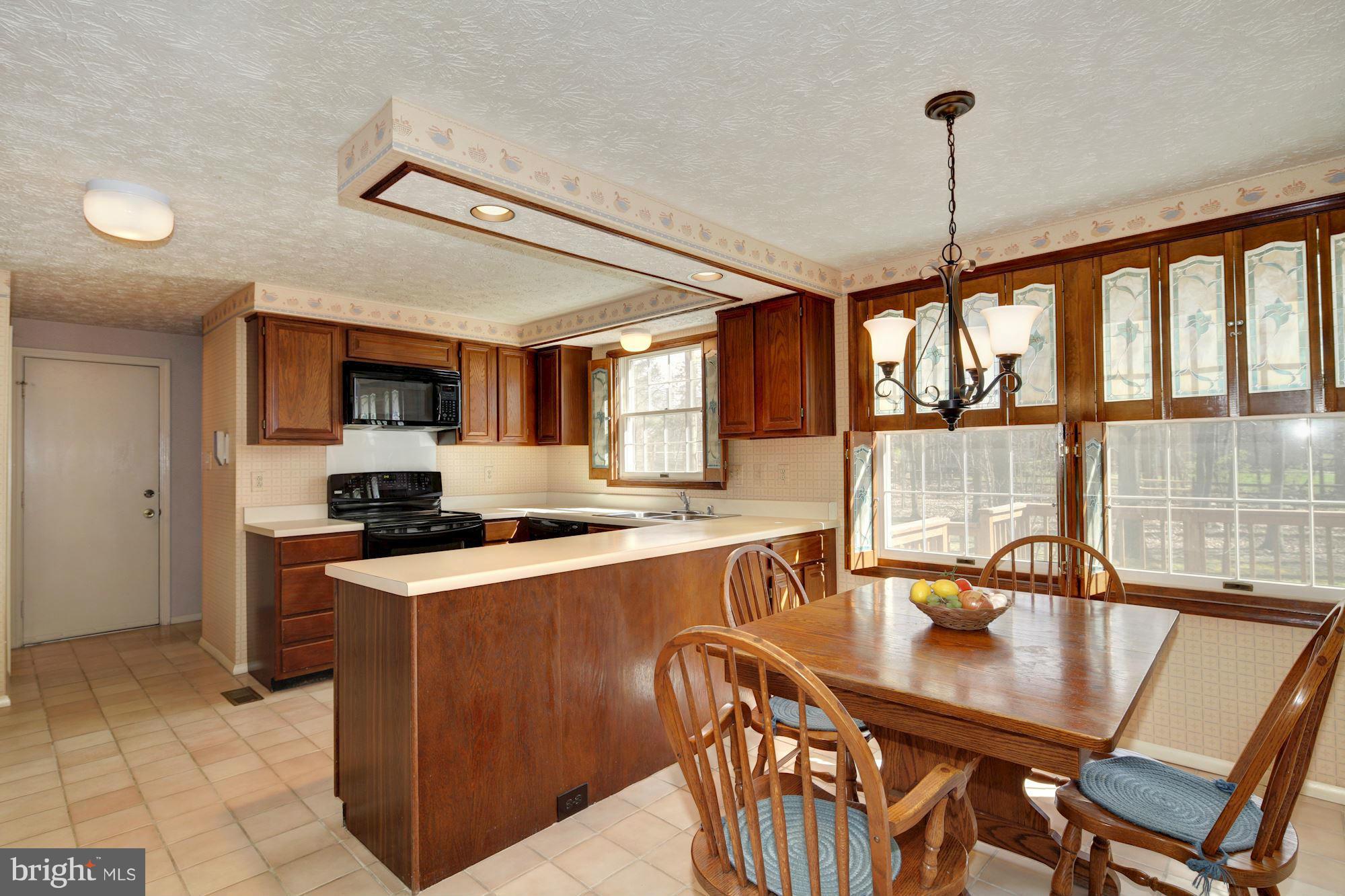 16609 Bethayres Road Rockville, MD 20855 - Photo 9 of 27 Kitchen