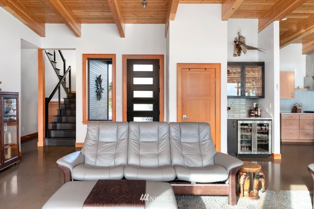 2918 Strawberry Point Road Oak Harbor, WA 98277 - Photo 13 of 40 Gallery Image 13