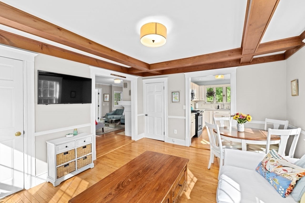 223 Hatherly Road Scituate, MA 02066 - Photo 5 of 34 Gallery Image 5