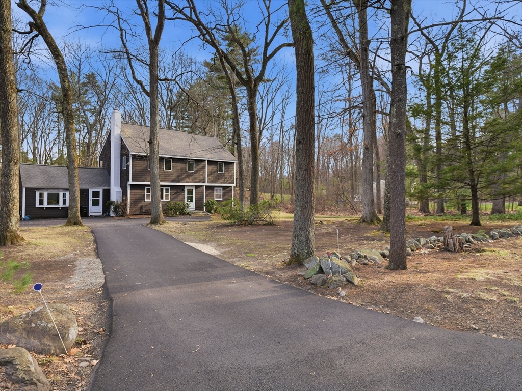 45 Campmeeting Road Topsfield, MA 01983 - Photo 2 of 42 Gallery Image 2