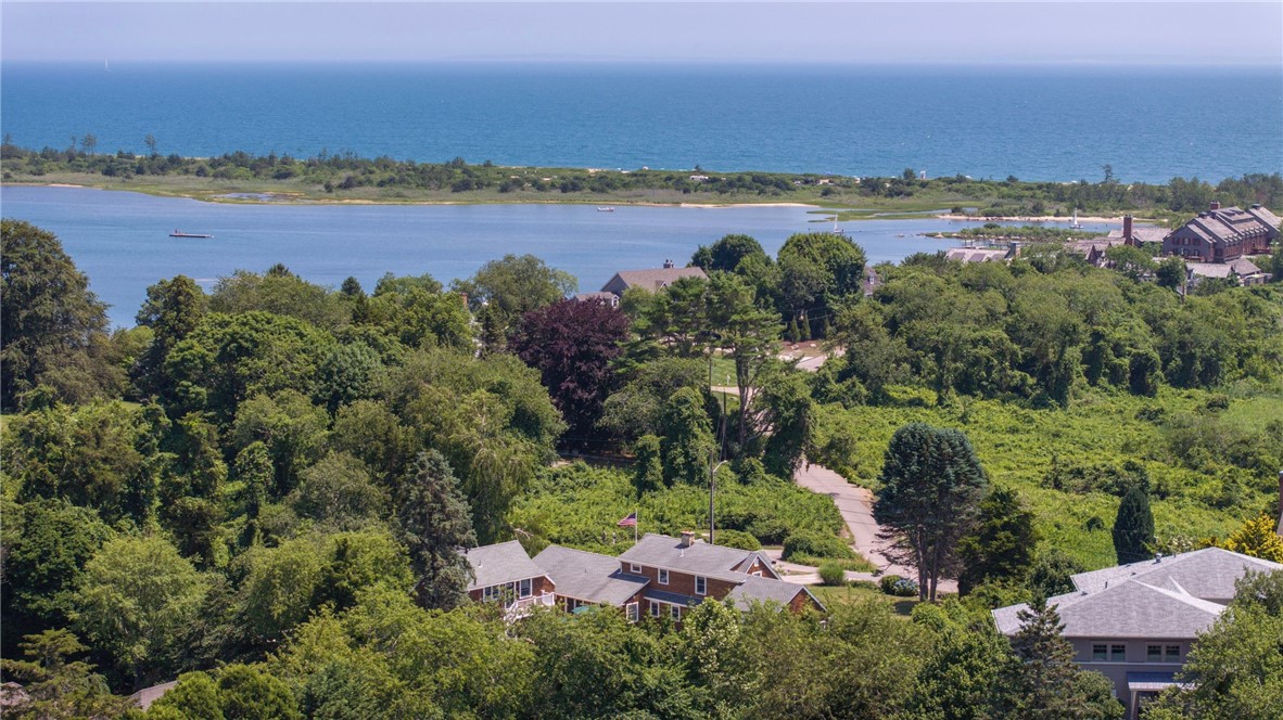58 Chapman Road Westerly, RI 02891 - Photo 11 of 50