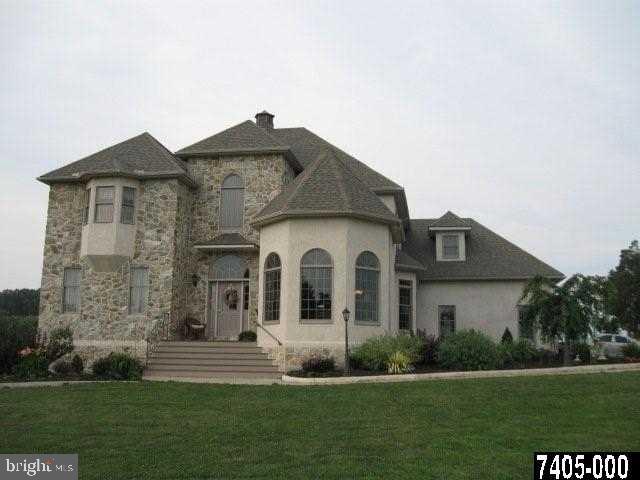 103 Blue Stone Road York, PA 17406 - Photo 1 of 19 Gallery Image 1