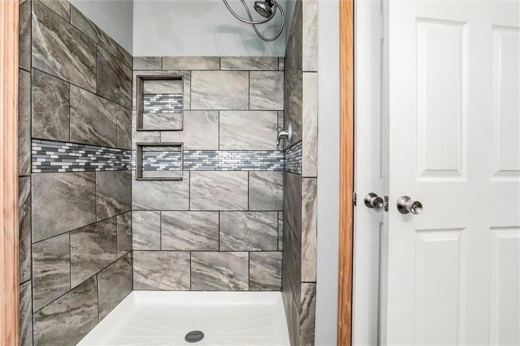 406 South Jackson Street Archie, MO 64725 - Photo 16 of 31