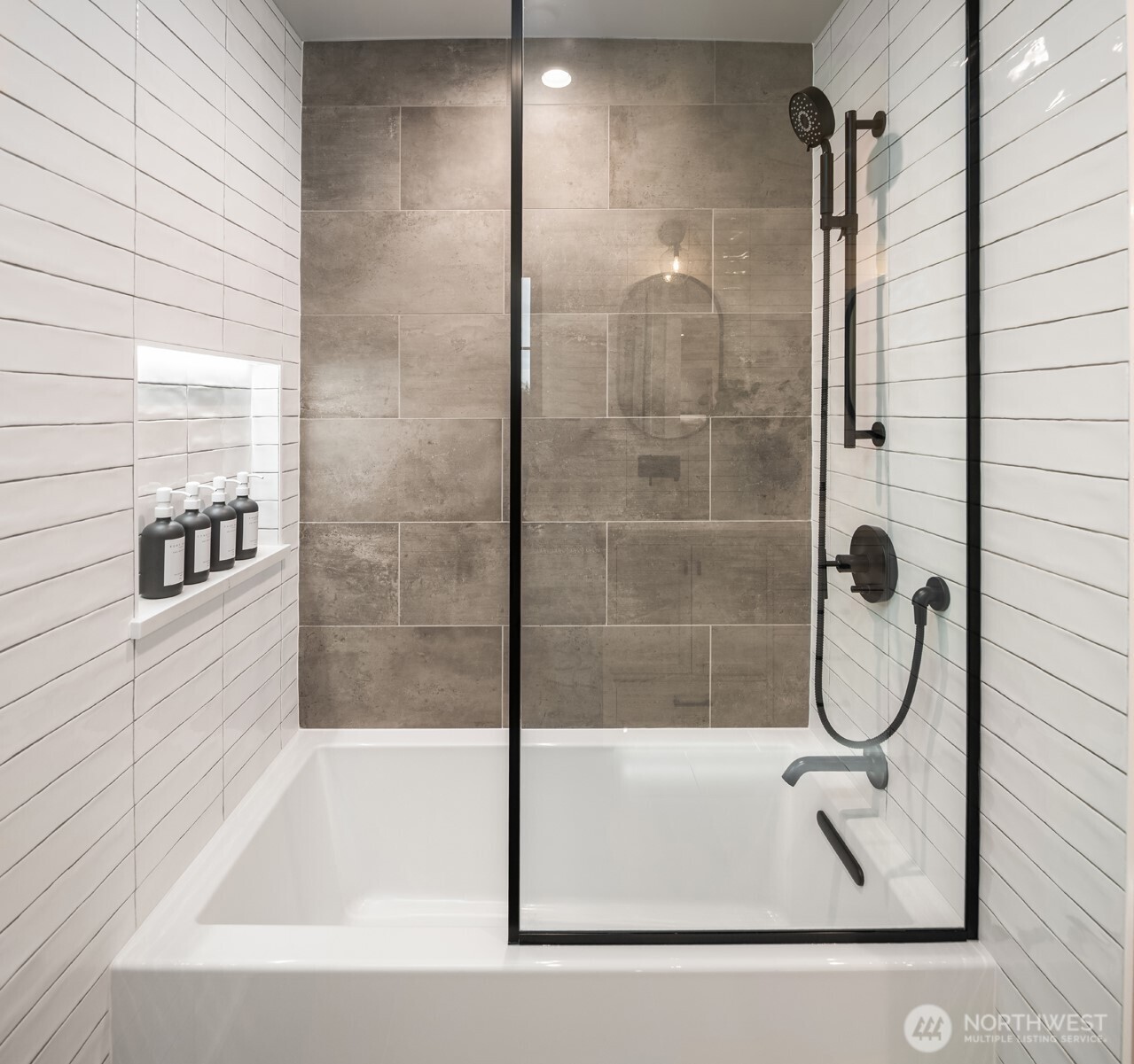4221 Northeast 27th Place Renton, WA 98059 - Photo 32 of 40