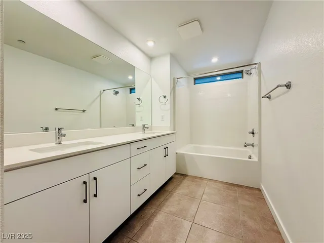 $2,000 | 3219 Timorasso Avenue, Henderson, NV 89044