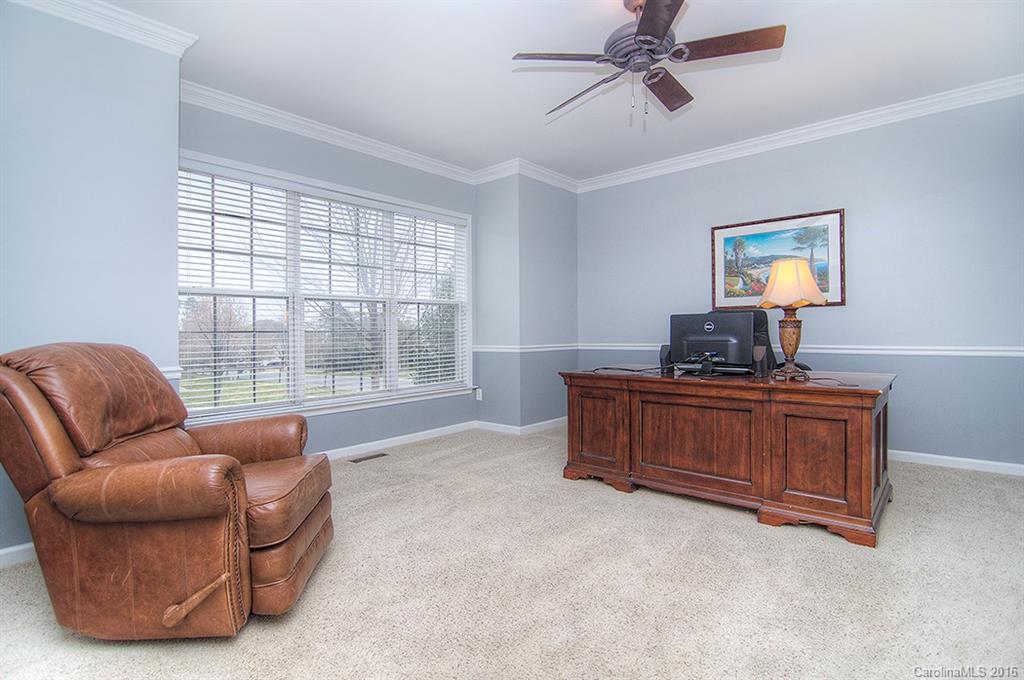 318 Shoreline Parkway Tega Cay, SC 29708 - Photo 5 of 24 Gallery Image 5