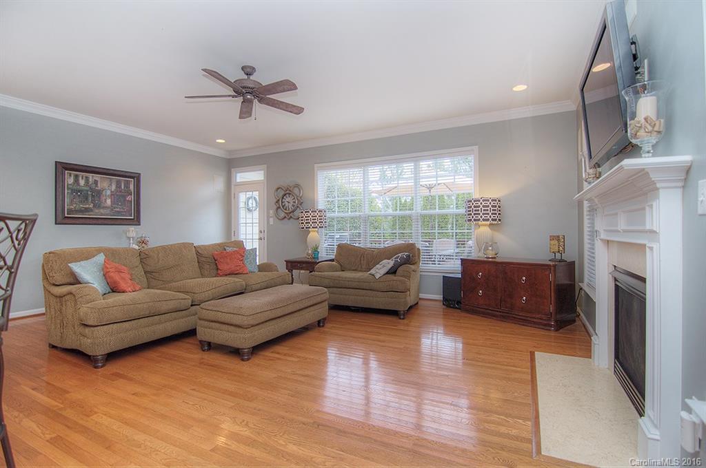 318 Shoreline Parkway Tega Cay, SC 29708 - Photo 9 of 24 Gallery Image 9