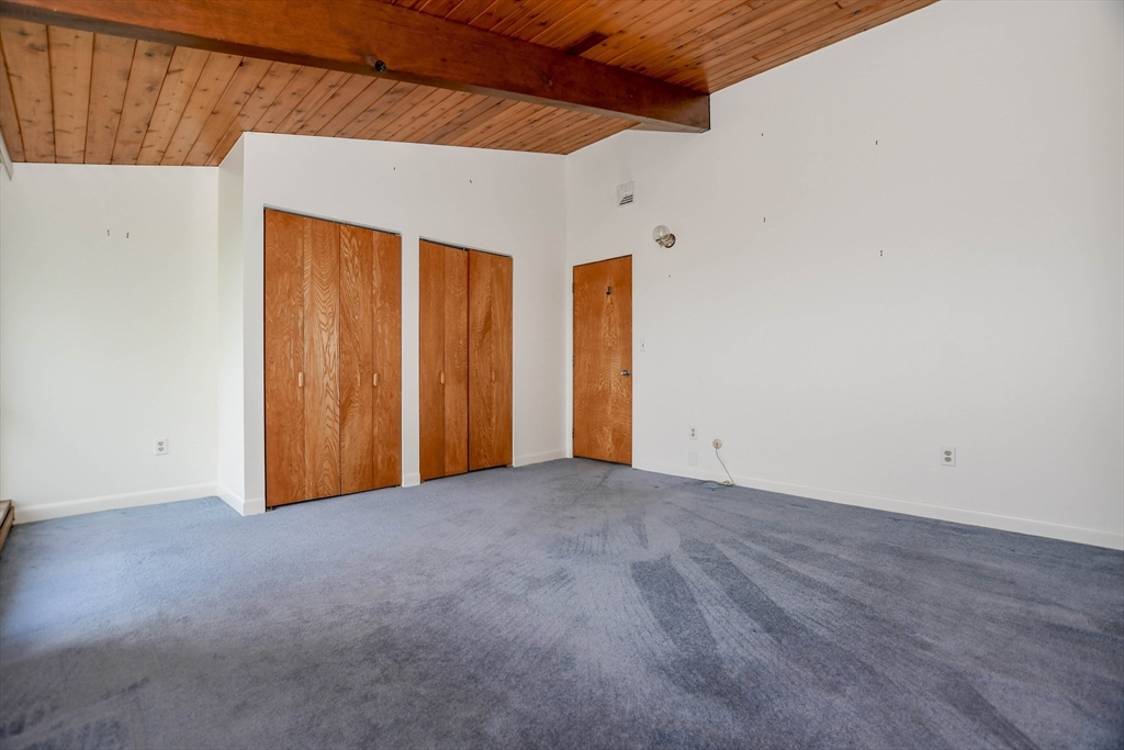 15 Arrowhead Lane Marion, MA 02738 - Photo 23 of 42 a view of an empty room