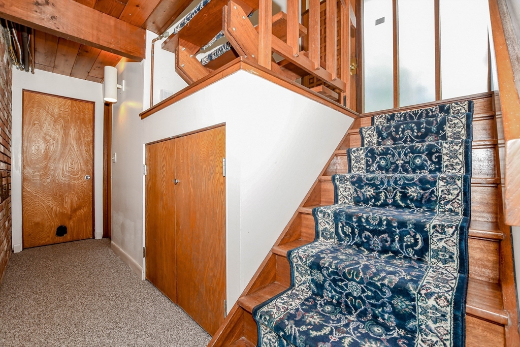 15 Arrowhead Lane Marion, MA 02738 - Photo 28 of 42 a view of a balcony with stairs
