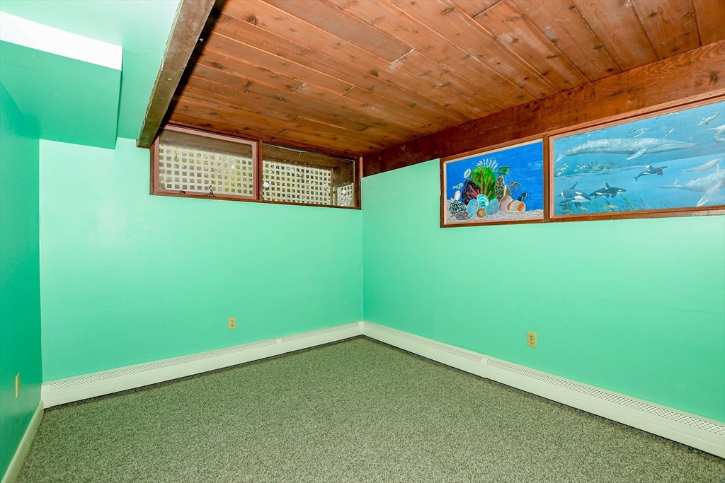 15 Arrowhead Lane Marion, MA 02738 - Photo 32 of 42 a view of an empty room with a window